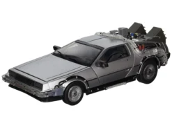 Diamond Select Back To The Future II - 1/15th Scale Time Machine DeLorean
